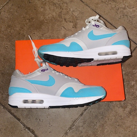 Nike Air Max 1 Anniversary Sneakers - Picture 5 of 11
